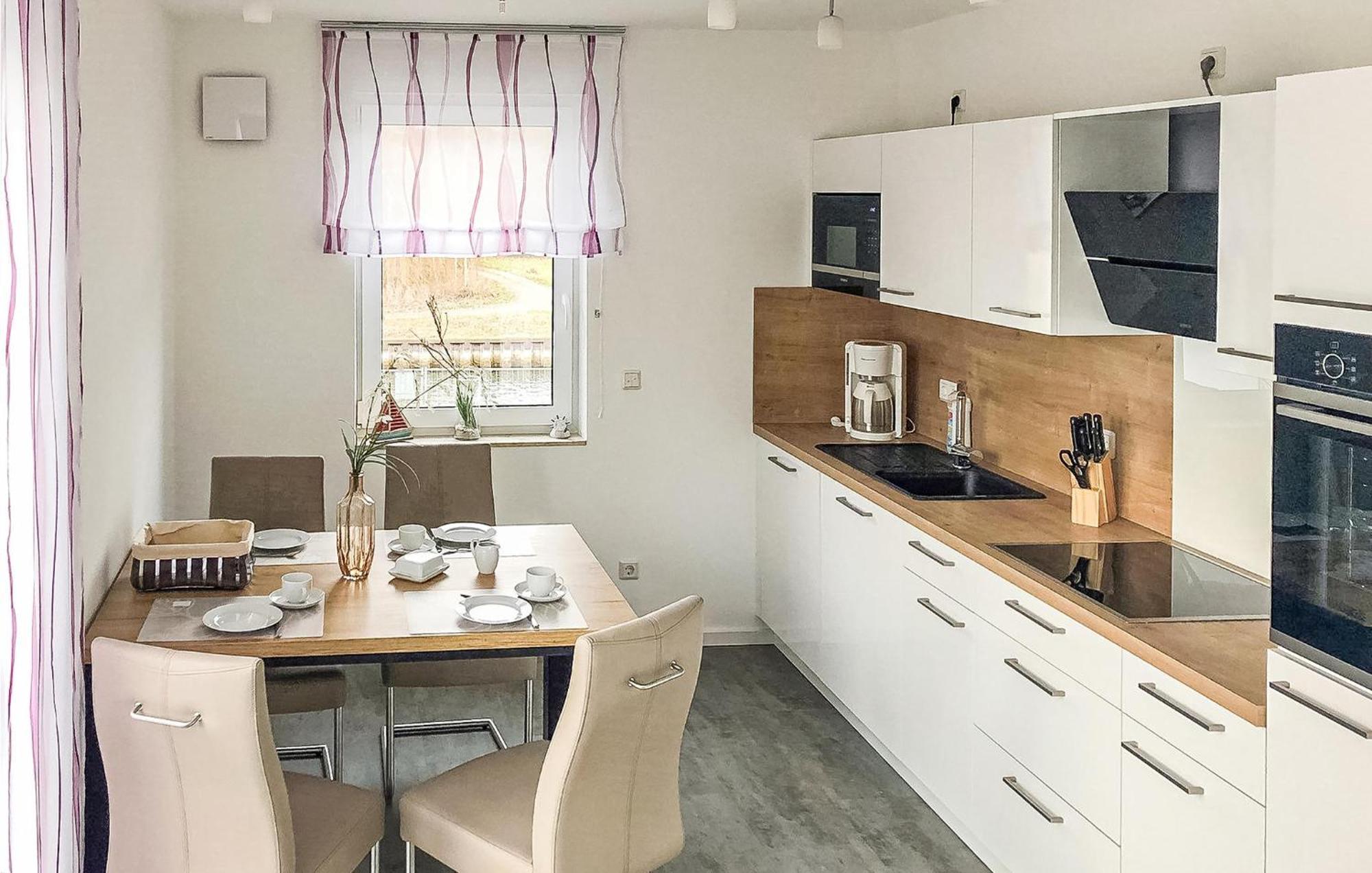 2 Bedroom Cozy Apartment In Рехлин Экстерьер фото